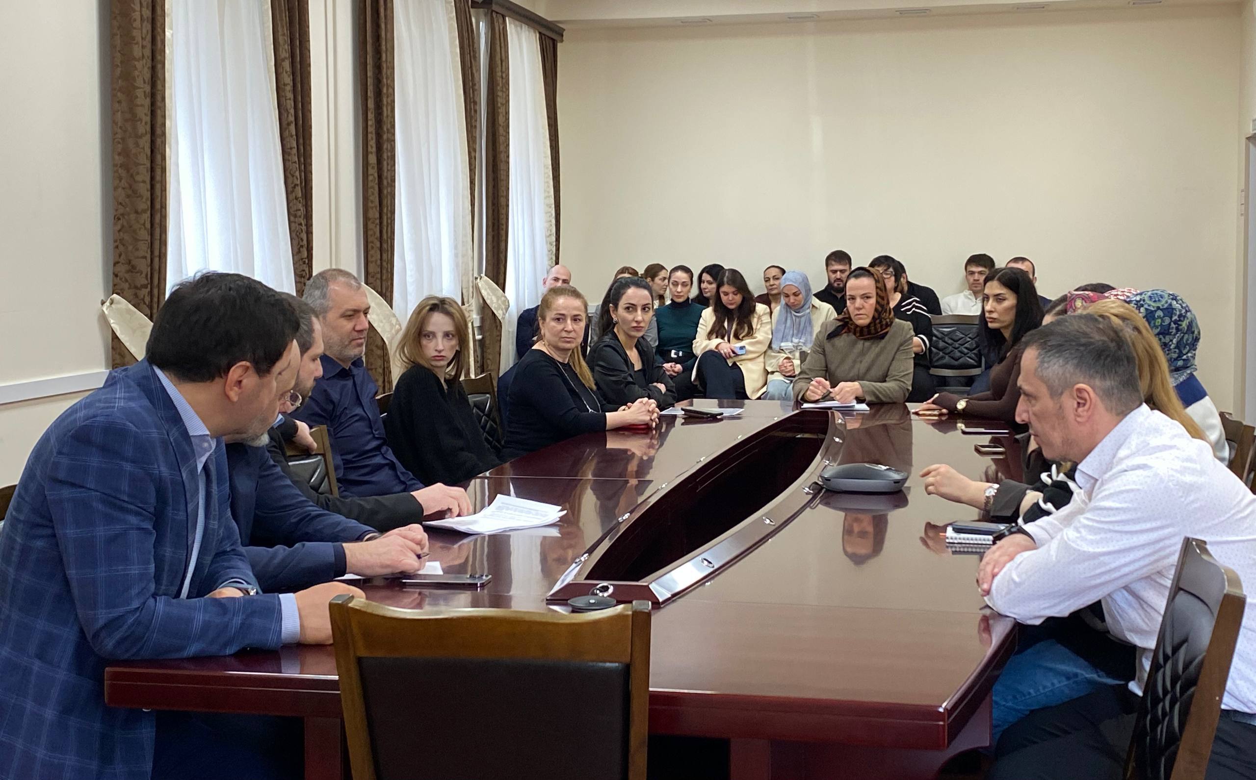 В Минтуризме РД прошел семинар-совещание по вопросам противодействия коррупции.